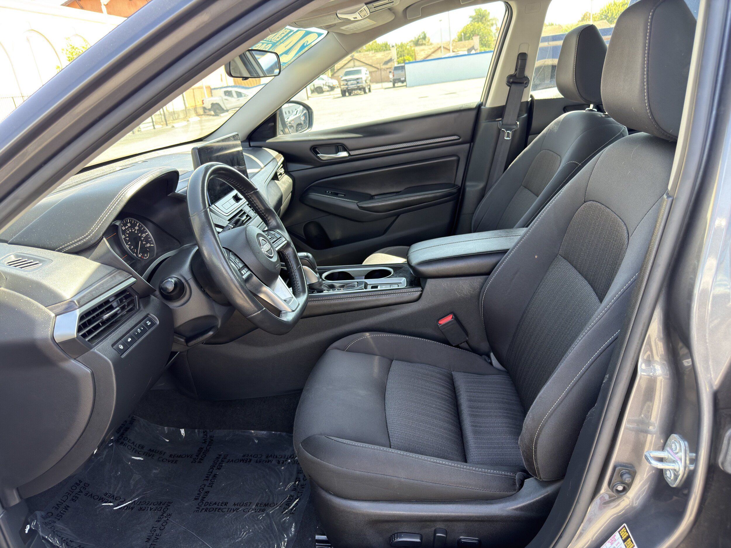 Used 2024 Nissan Altima 2.5 SV w/ SV Premium Package FWD image 21