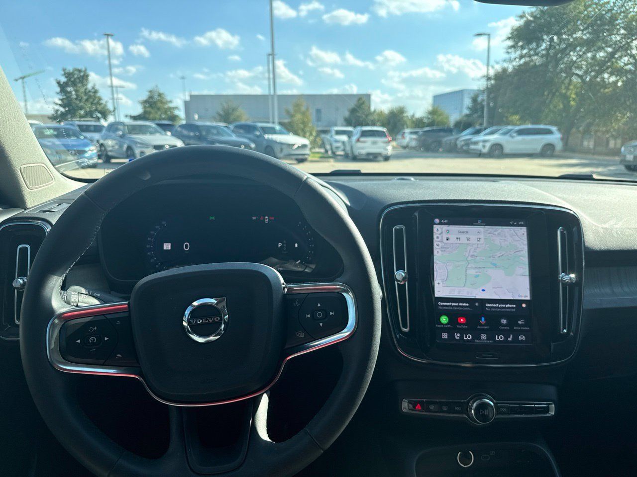 Used 2023 Volvo XC40 B5 Plus w/ Protection Package Premier AWD/4WD image 19