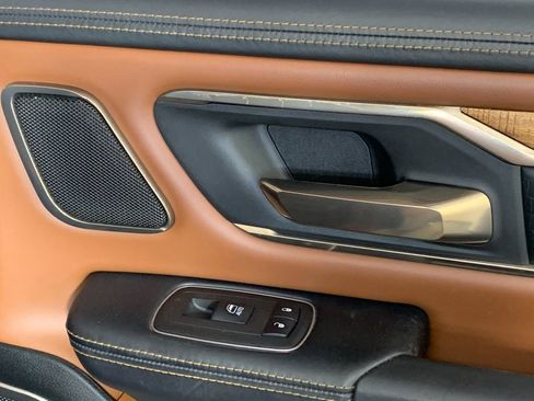 Used 2019 RAM 1500 Limited image 40