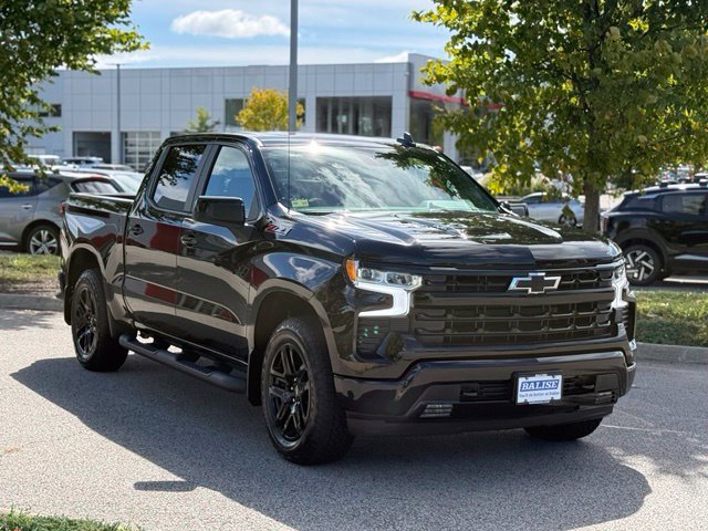 Used 2026 Chevrolet Silverado 1500 RST w/ Z71 Off-Road Package AWD/4WD image 4