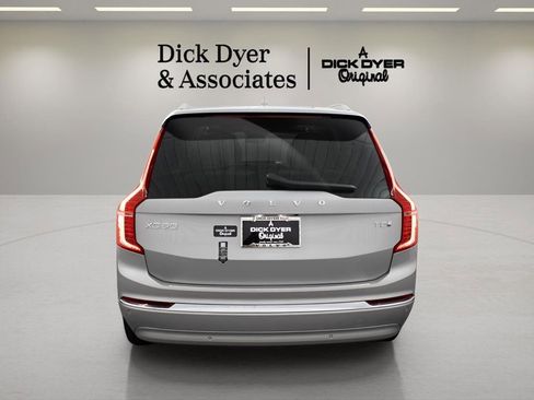 Certified 2025 Volvo XC90 T8 Plus w/ Protection Package Premier image 6