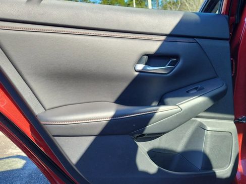 Used 2025 Nissan Sentra SR image 12