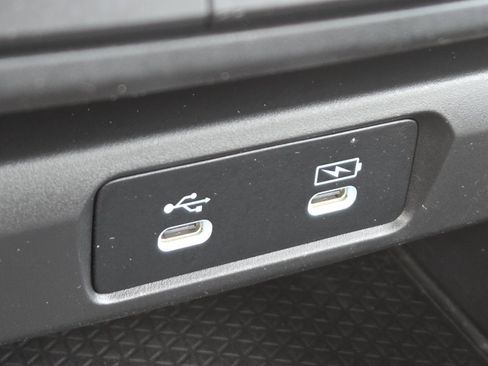 Used 2025 Honda Accord SE image 6