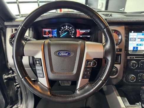 Used 2017 Ford Expedition Limited w/ Equipment Group 301A AWD/4WD image 12