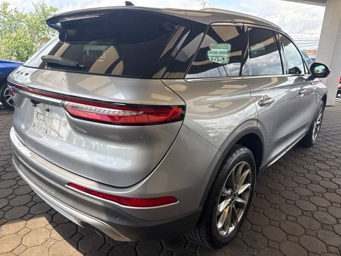 Used 2022 Lincoln Corsair AWD w/ Premium Package image 5