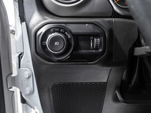Used 2023 Jeep Wrangler Unlimited Sport AWD/4WD image 27