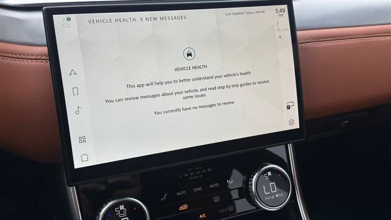 Used 2022 Jaguar XF R-Dynamic SE AWD/4WD image 27