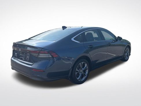 Used 2024 Honda Accord EX image 4