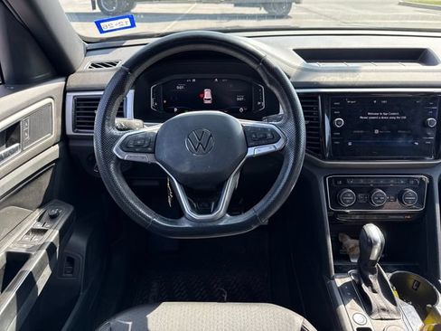 Used 2020 Volkswagen Atlas Cross Sport SEL R-Line AWD/4WD image 35