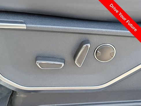 Used 2026 Ford F150 Raptor AWD/4WD image 17