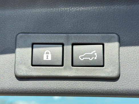 New 2026 Subaru Ascent Limited image 12