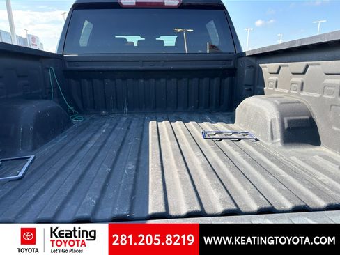 Used 2022 Chevrolet Silverado 1500 Custom RWD image 5