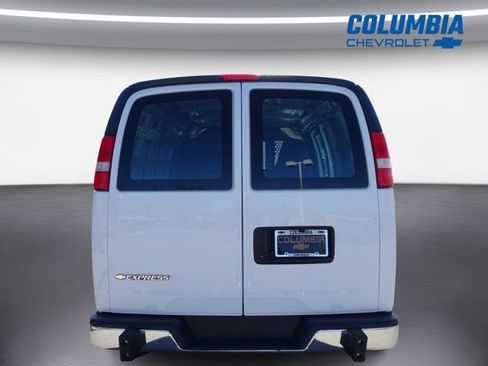 Certified 2024 Chevrolet Express 2500 w/ Driver Convenience Package image 4