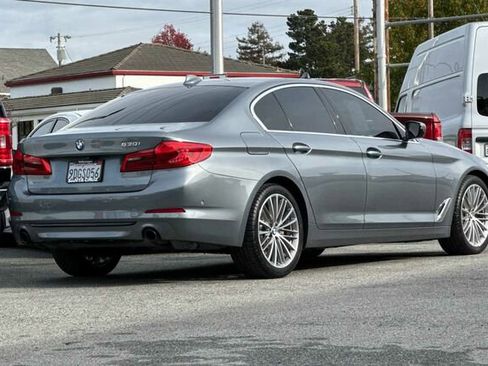 Used 2019 BMW 530i w/ Convenience Package image 4