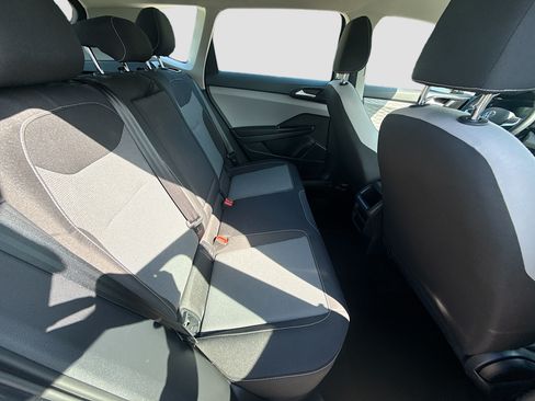 Certified 2023 Volkswagen Taos S FWD image 27