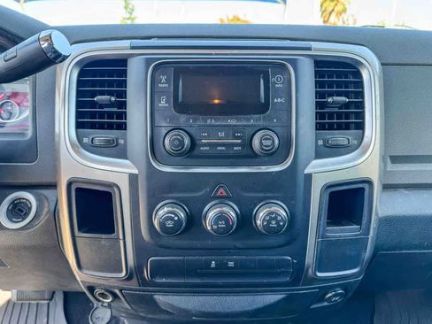 Used 2013 RAM 1500 Classic SLT RWD image 14