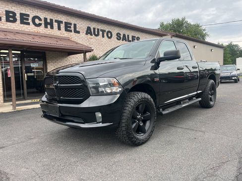 Used 2016 RAM 1500 Express w/ Black Ram 1500 Express Group AWD/4WD image 2