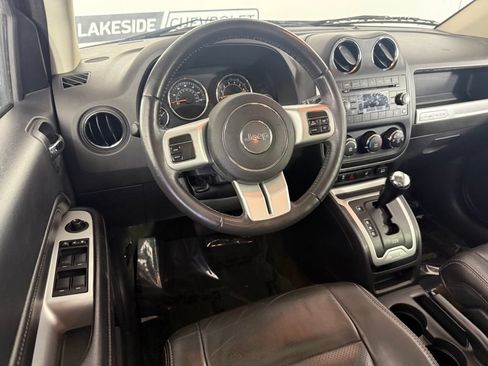 Used 2016 Jeep Compass High Altitude AWD/4WD image 17