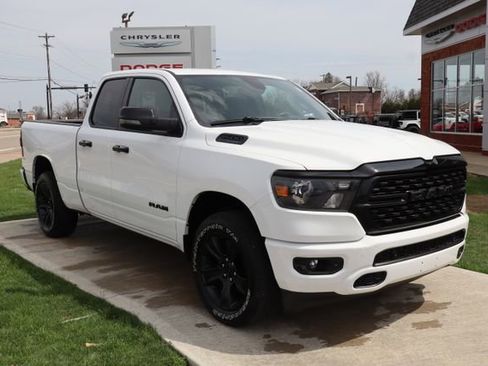 Used 2023 RAM 1500 Big Horn AWD/4WD image 3