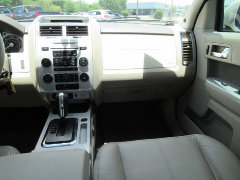Used 2009 Mercury Mariner Premier AWD/4WD image 14
