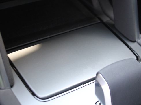 Certified 2024 Land Rover Discovery Sport S image 26