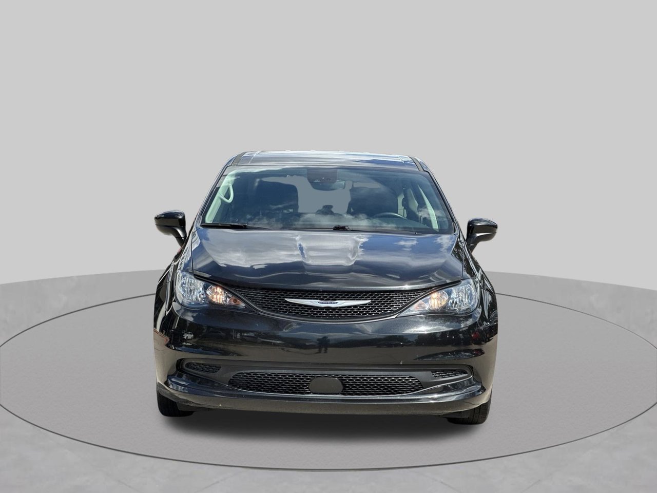 Used 2023 Chrysler Voyager LX FWD image 8
