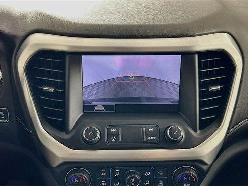 Used 2020 GMC Acadia SLT w/ LPO, Floor Liner Package FWD image 22