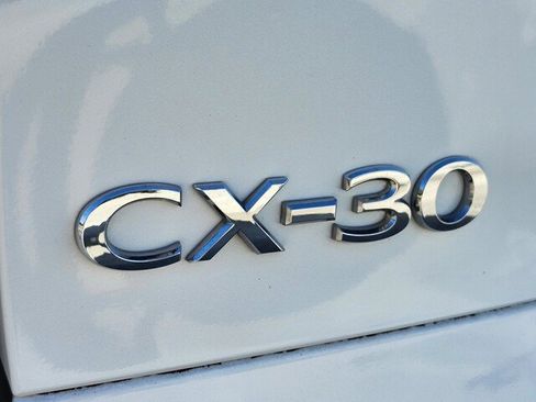 Used 2021 MAZDA CX-30 FWD 2.5 S w/ Select Package image 21