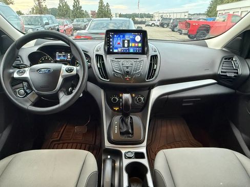 Used 2016 Ford Escape SE AWD/4WD image 3