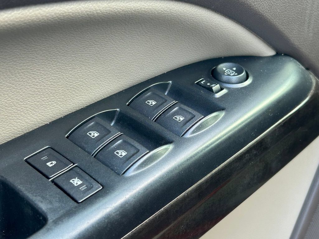 Used 2015 GMC Canyon SLE w/ SLE Convenience Package RWD image 21