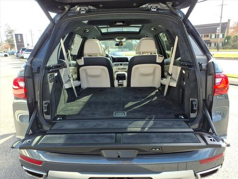 Used 2019 BMW X7 xDrive50i w/ Premium Package image 11