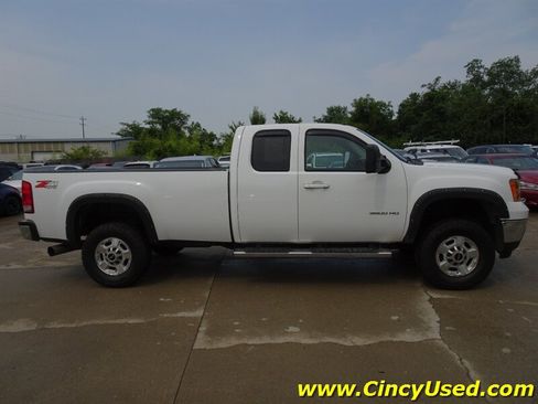 Used 2011 GMC Sierra 3500 SLT w/ SLT Convenience Package AWD/4WD image 6