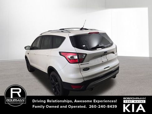 Used 2018 Ford Escape Titanium image 9