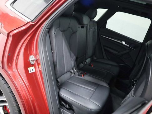 Used 2018 Audi SQ5 Prestige w/ Prestige Package image 34