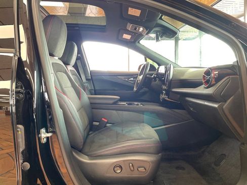 Used 2024 Chevrolet Blazer EV RS RWD image 37
