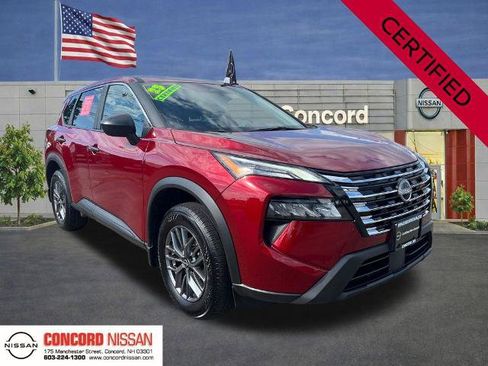 Certified 2025 Nissan Rogue S AWD/4WD image 1