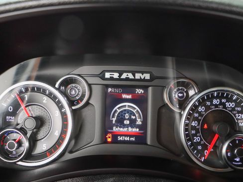 Used 2022 RAM 2500 Big Horn AWD/4WD image 16