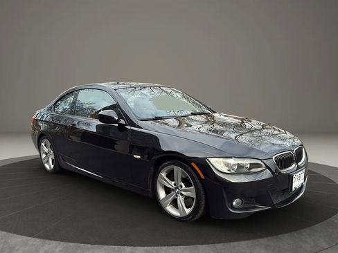 Used 2010 BMW 335i 335i Coupe 2D image 3