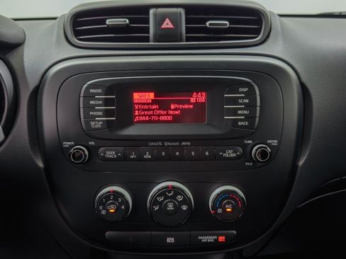 Used 2014 Kia Soul FWD image 28