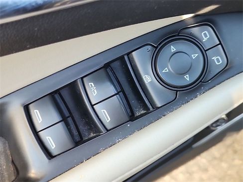 Used 2021 Buick Enclave Essence w/ Sound and Sites Package image 23