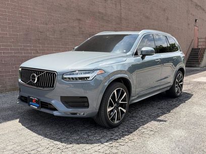 Used 2022 Volvo XC90 T6 Momentum w/ Protection Package Premier