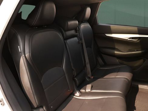 Used 2021 INFINITI QX50 Luxe w/ Accent Package FWD image 22