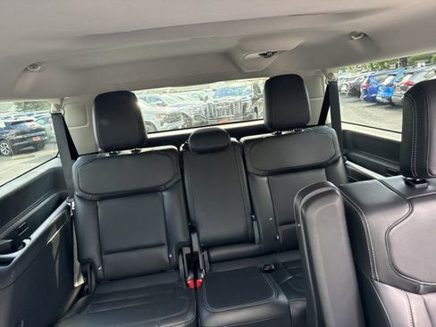 Used 2025 Ford Expedition Max Platinum AWD/4WD image 11