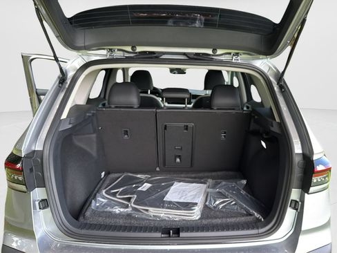 New 2026 Volkswagen Taos SE AWD/4WD image 12