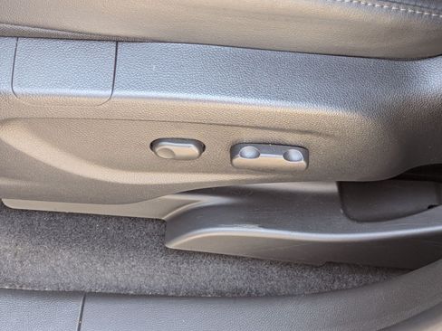 Used 2019 Buick Encore Preferred FWD image 17