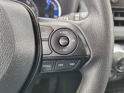 Certified 2025 Toyota RAV4 XLE image 21