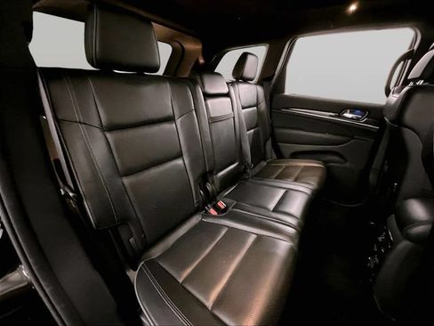 Used 2020 Jeep Grand Cherokee Overland AWD/4WD image 26