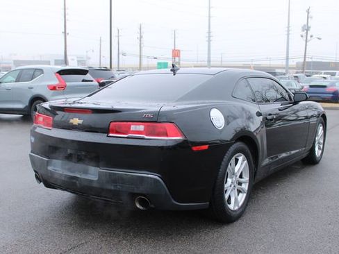 Used 2015 Chevrolet Camaro LT RWD image 34