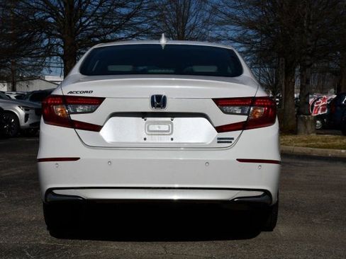 Used 2022 Honda Accord Touring image 6