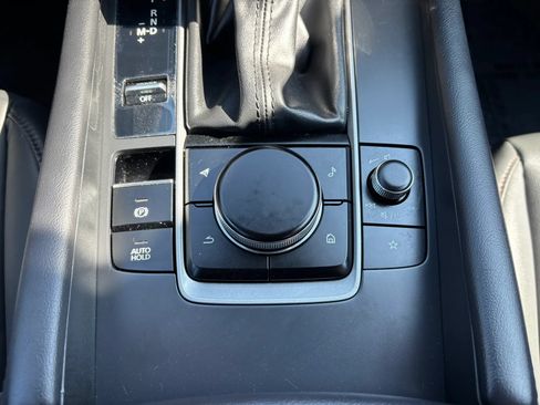 Used 2023 MAZDA MAZDA3 s FWD image 37
